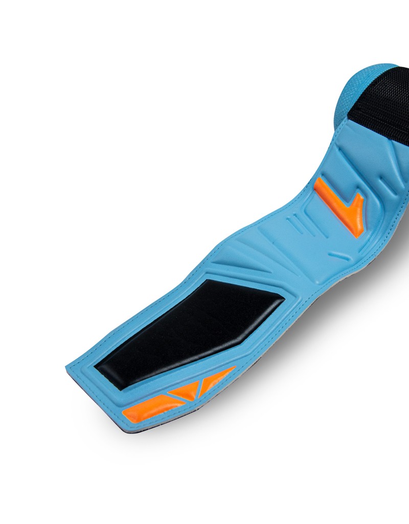 EGOTIKO X TRAINING [Ad]